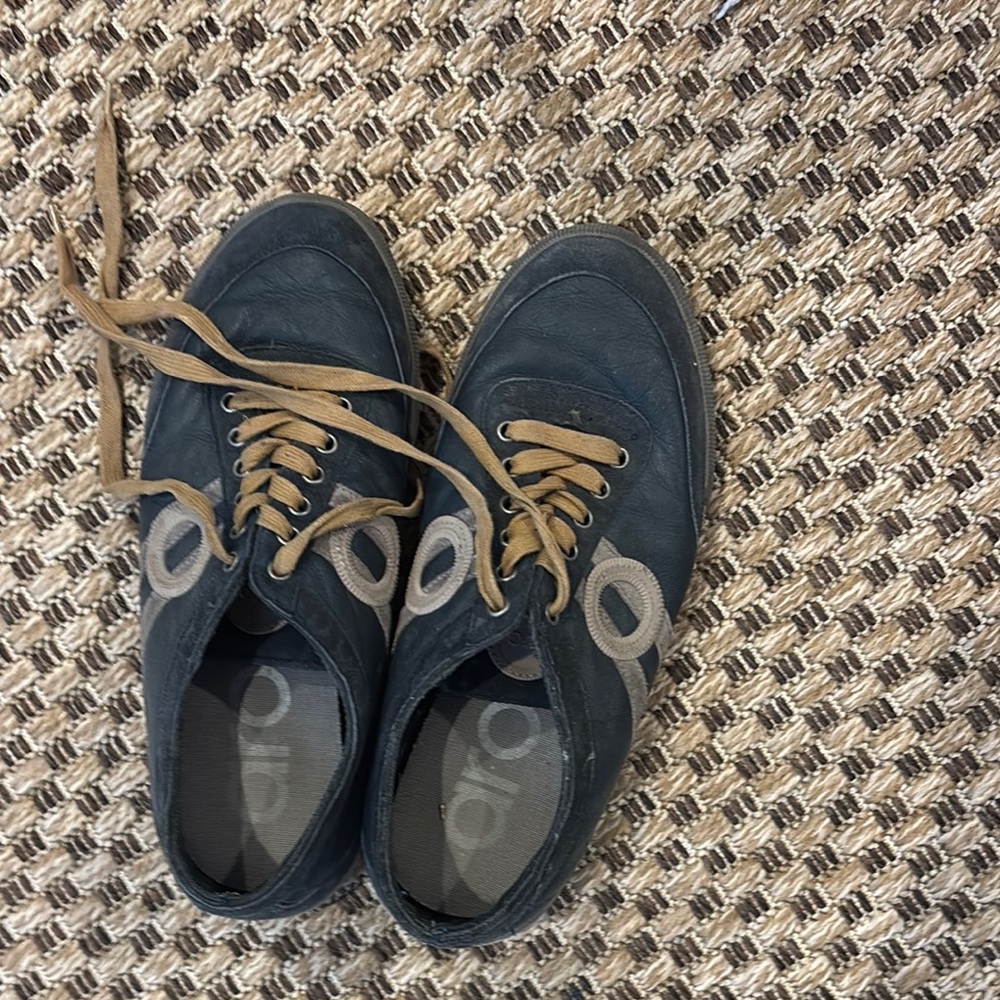 Black and Tan Low-Top Sneakers with Suede Finish